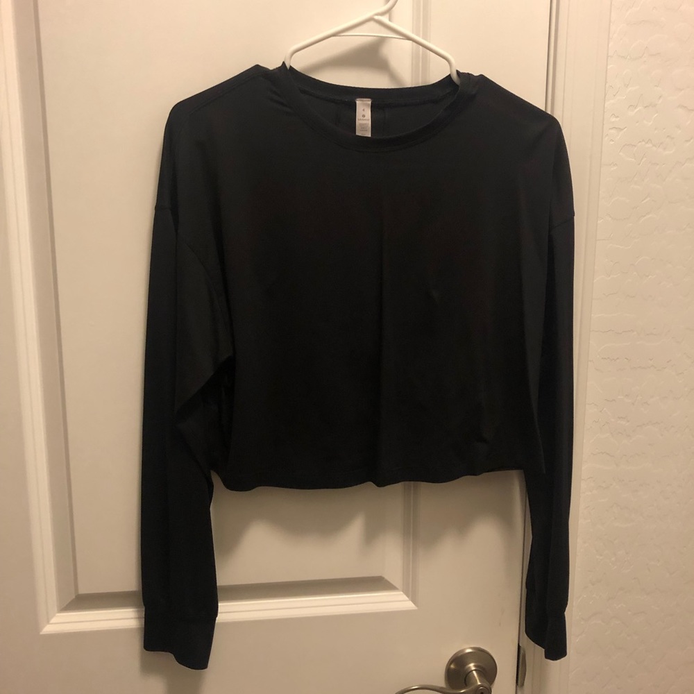 Lululemon Black Crop Long sleeve